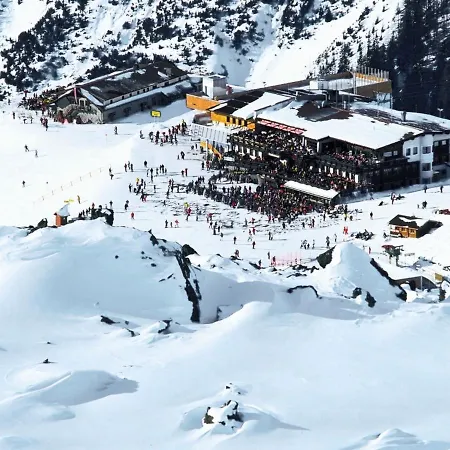 Koehle By Interhome דירה *